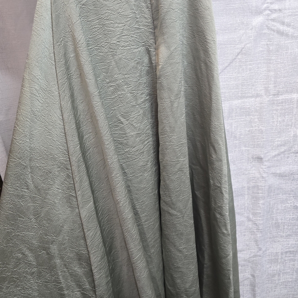 Petal & Pup Sage Dress - Picture 7 of 9